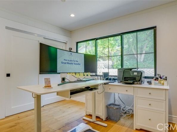 22914 Gershwin Drive, Woodland Hills (los Angeles) CA 91364