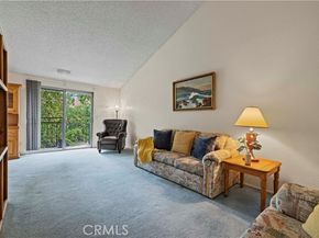7439 Woodman Ave. 35, Van Nuys (los Angeles) CA 91405