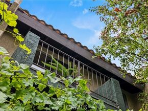 7439 Woodman Ave. 35, Van Nuys (los Angeles) CA 91405