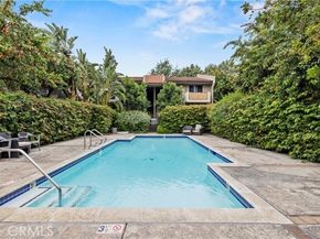7439 Woodman Ave. 35, Van Nuys (los Angeles) CA 91405