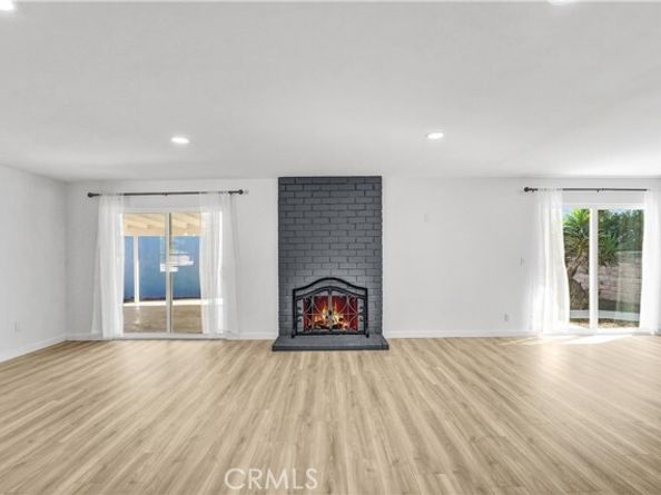 7536 Shoup, West Hills (los Angeles) CA 91307