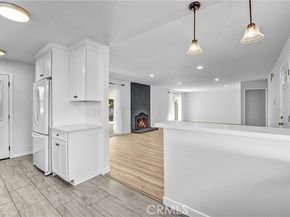 7536 Shoup, West Hills (los Angeles) CA 91307