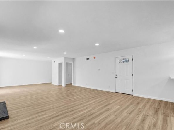 7536 Shoup, West Hills (los Angeles) CA 91307