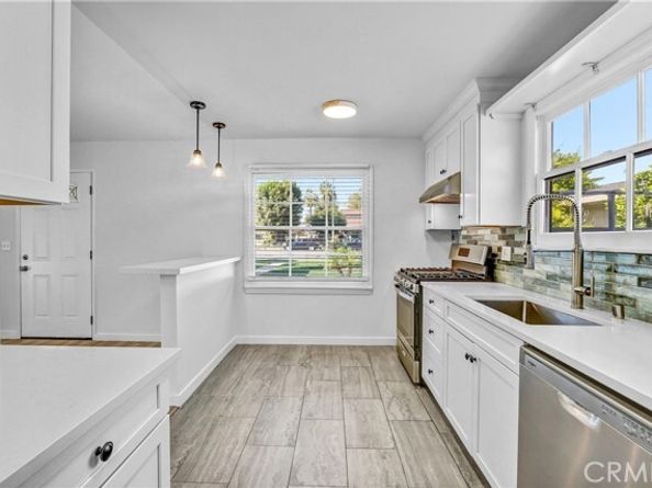 7536 Shoup, West Hills (los Angeles) CA 91307