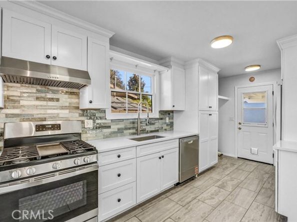 7536 Shoup, West Hills (los Angeles) CA 91307