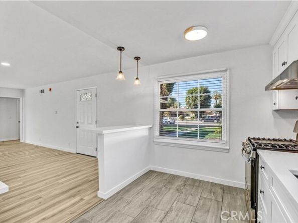 7536 Shoup, West Hills (los Angeles) CA 91307
