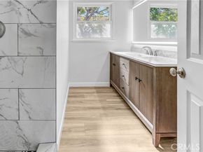 7536 Shoup, West Hills (los Angeles) CA 91307