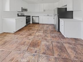 8800 Cedros 209, Panorama City (los Angeles) CA 91402