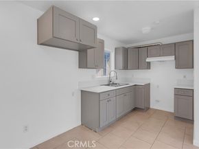 1301 E Pacific Coast, Wilmington (los Angeles) CA 90744