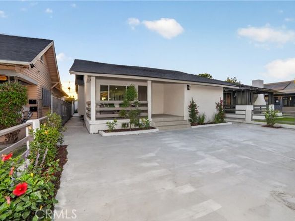 3439 6th, Los Angeles CA 90018