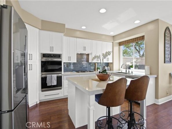 28 Bonita Vista, Lake Forest (el Toro) CA 92610