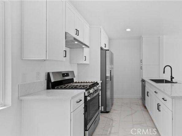 9019 Cedros Avenue 2, Panorama City (los Angeles) CA 91402