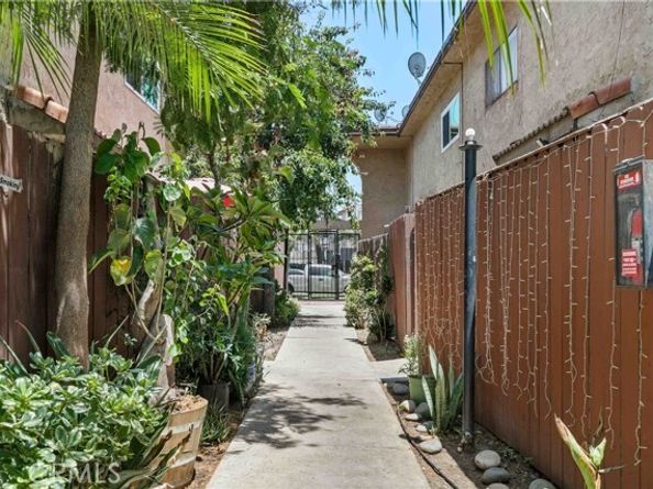 9019 Cedros Avenue 2, Panorama City (los Angeles) CA 91402