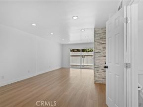 9019 Cedros Avenue 2, Panorama City (los Angeles) CA 91402