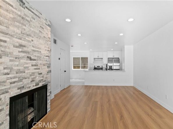 9019 Cedros Avenue 2, Panorama City (los Angeles) CA 91402
