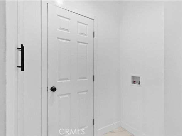9019 Cedros Avenue 2, Panorama City (los Angeles) CA 91402
