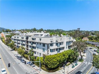 390 S Sepulveda Boulevard