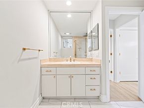 390 S Sepulveda Boulevard 105, Los Angeles CA 90049