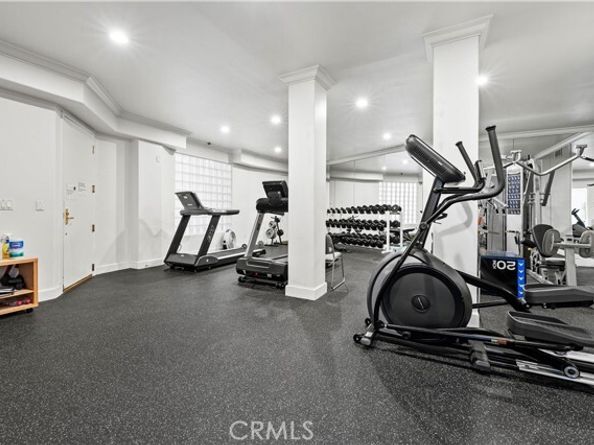 390 S Sepulveda Boulevard 105, Los Angeles CA 90049
