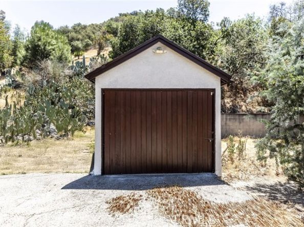 7700 Mcgroarty Street, Tujunga (los Angeles) CA 91042