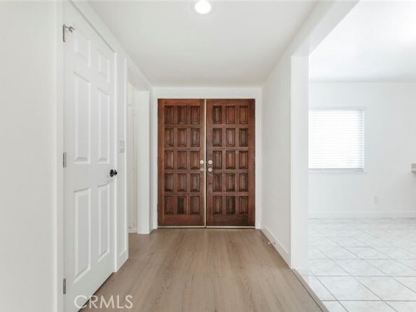 10415 Wish Avenue, Granada Hills (los Angeles) CA 91344