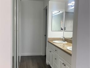 5515 Canoga Avenue 321, Woodland Hills (los Angeles) CA 91367
