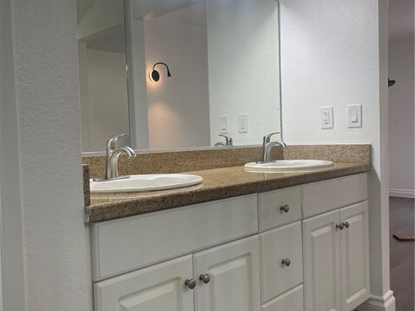 5515 Canoga Avenue 321, Woodland Hills (los Angeles) CA 91367