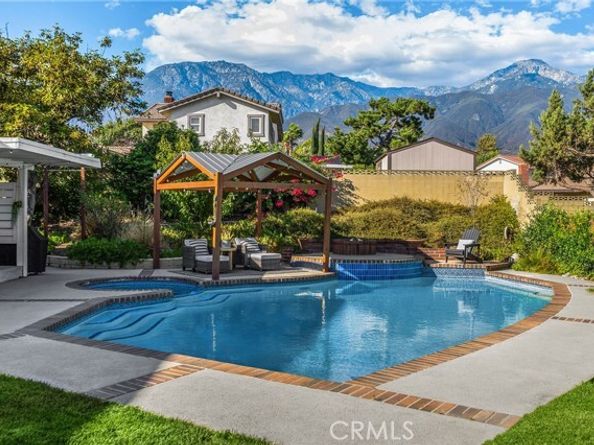 6165 Hollyoak, Rancho Cucamonga CA 91701