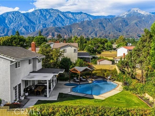 6165 Hollyoak, Rancho Cucamonga CA 91701