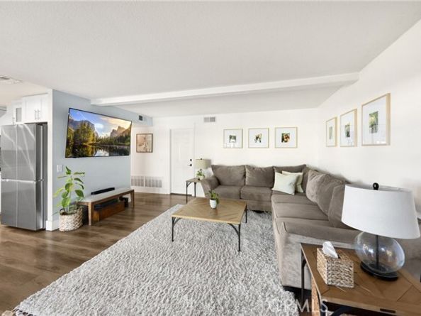 6165 Hollyoak, Rancho Cucamonga CA 91701