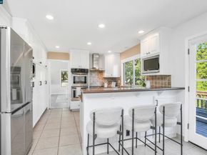 975 Calle Verde, Martinez CA 94553