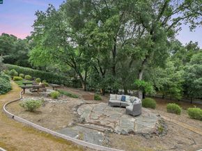 975 Calle Verde, Martinez CA 94553