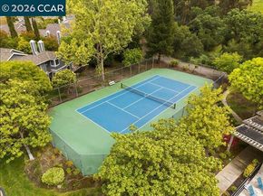 300 Bridgeside Circle, Danville CA 94506