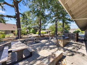 36 Miramonte Dr, Moraga CA 94556