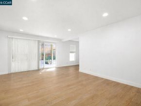 651 Moraga Rd 13, Moraga CA 94556