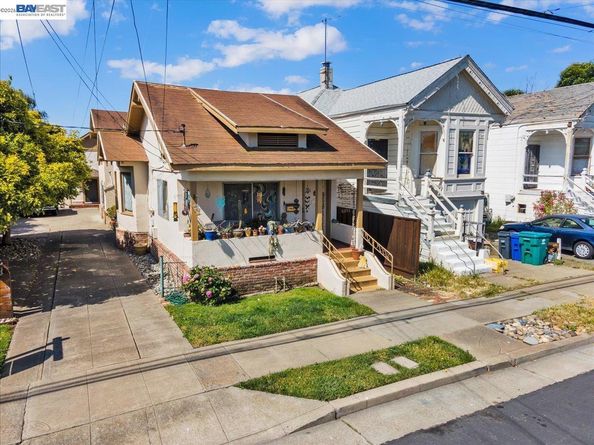 3208 Washington St, Alameda CA 94501