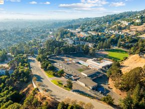 12 Sereno Cir, Oakland CA 94619