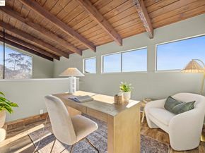 12 Sereno Cir, Oakland CA 94619