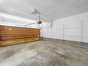 12 Sereno Cir, Oakland CA 94619