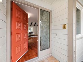 8170 Surrey Ln, Oakland CA 94605