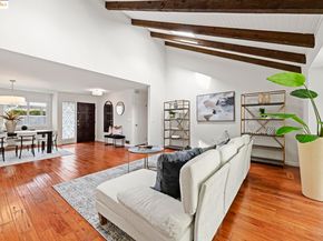 8170 Surrey Ln, Oakland CA 94605