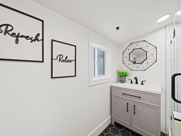 1038 Division St, Pleasanton CA 94566