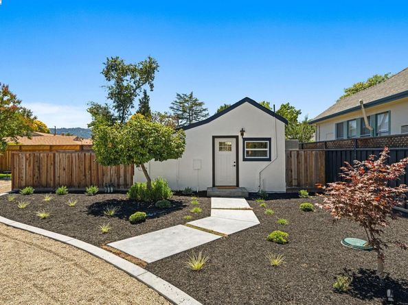 1038 Division St, Pleasanton CA 94566