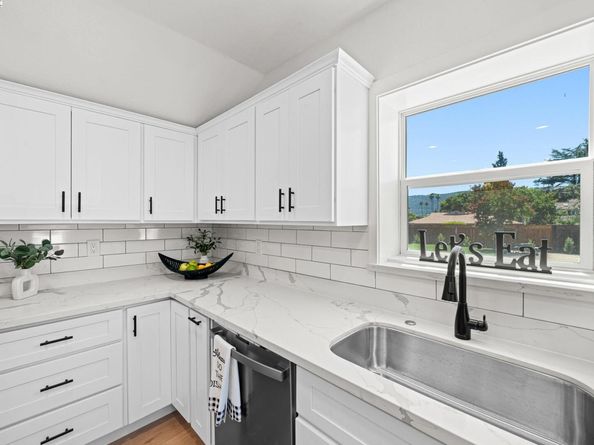 1038 Division St, Pleasanton CA 94566