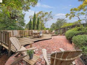 1107 Wellington St, Oakland CA 94602