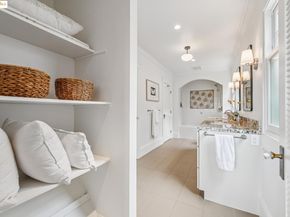 1107 Wellington St, Oakland CA 94602