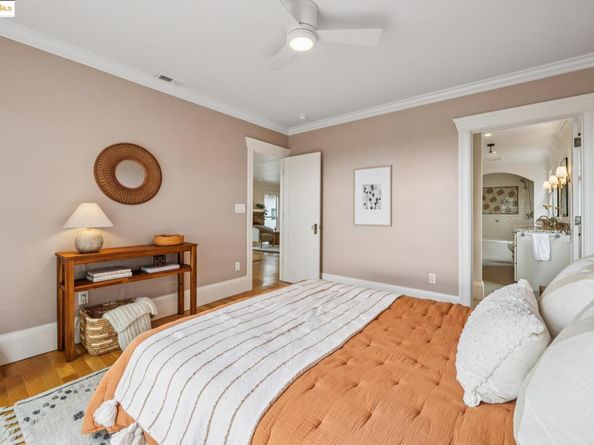 1107 Wellington St, Oakland CA 94602