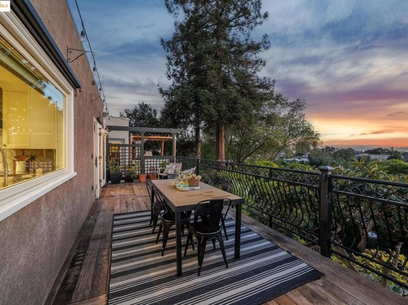 1107 Wellington St, Oakland CA 94602