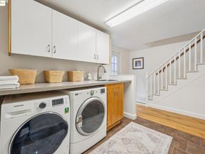 1107 Wellington St, Oakland CA 94602