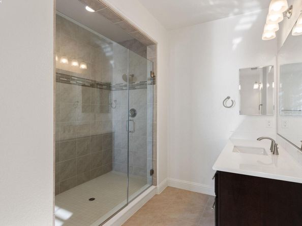 28719 Vista Grande Dr, Hayward CA 94544